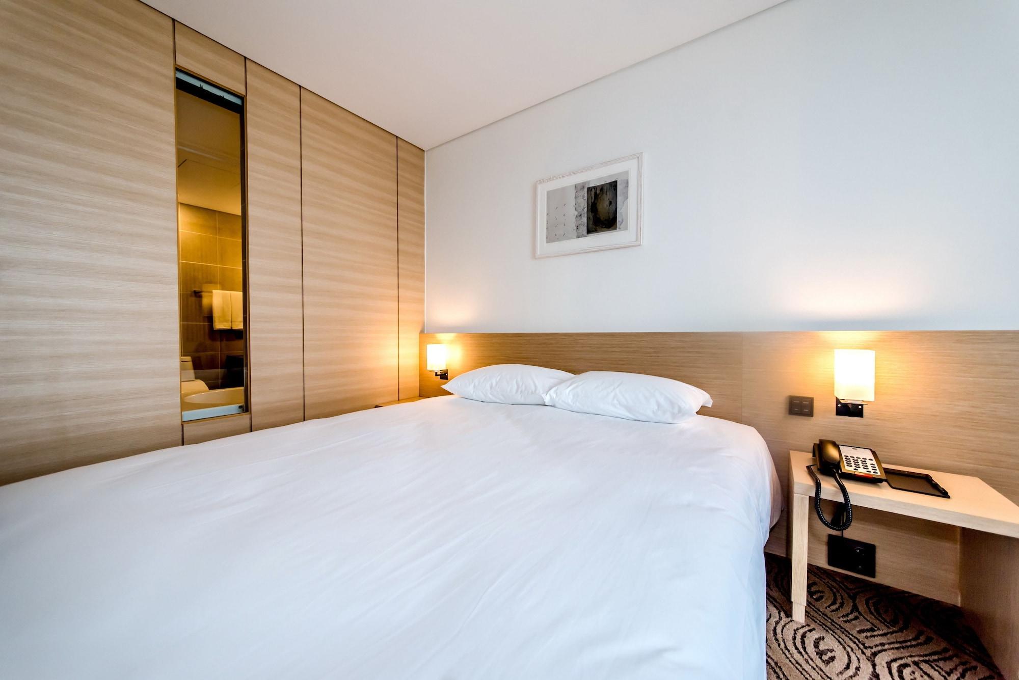 Jeju Central City Hotel Hotel 3*