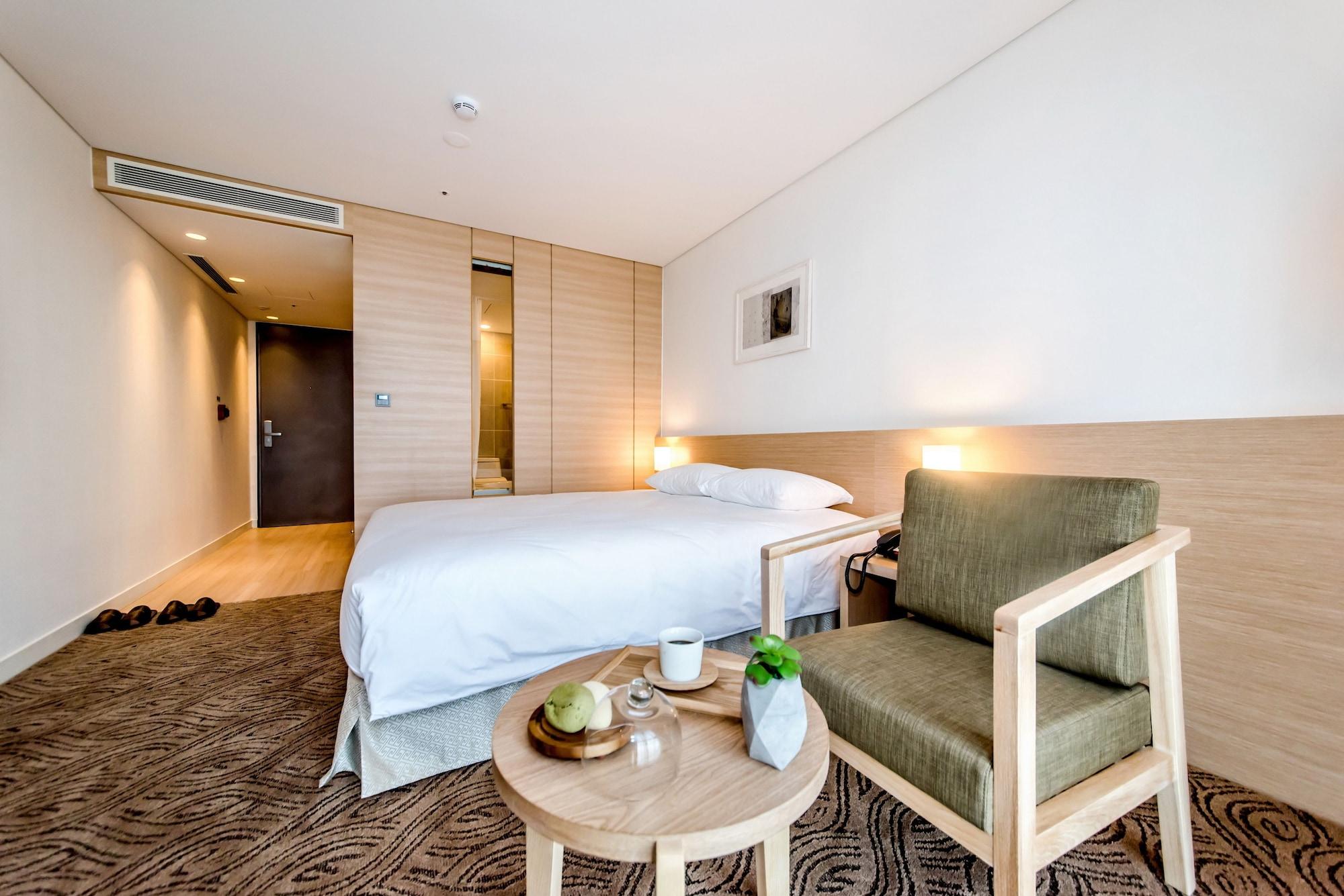Jeju Central City Hotel Hotel