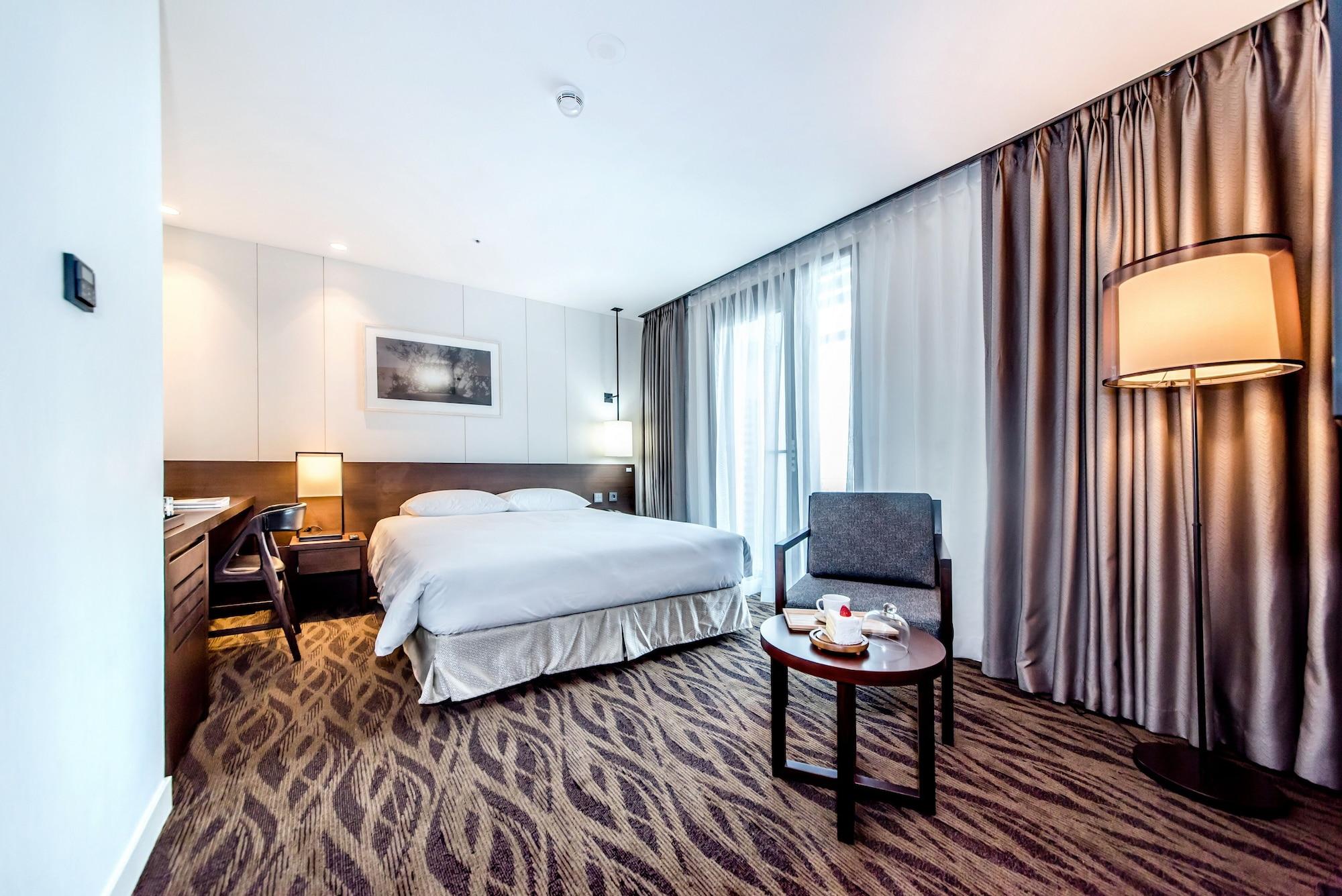 Jeju Central City Hotel